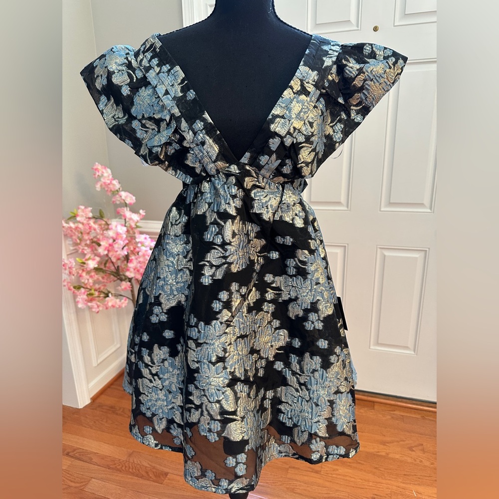 Lulu's Elegant Black Dress with Gold Accents